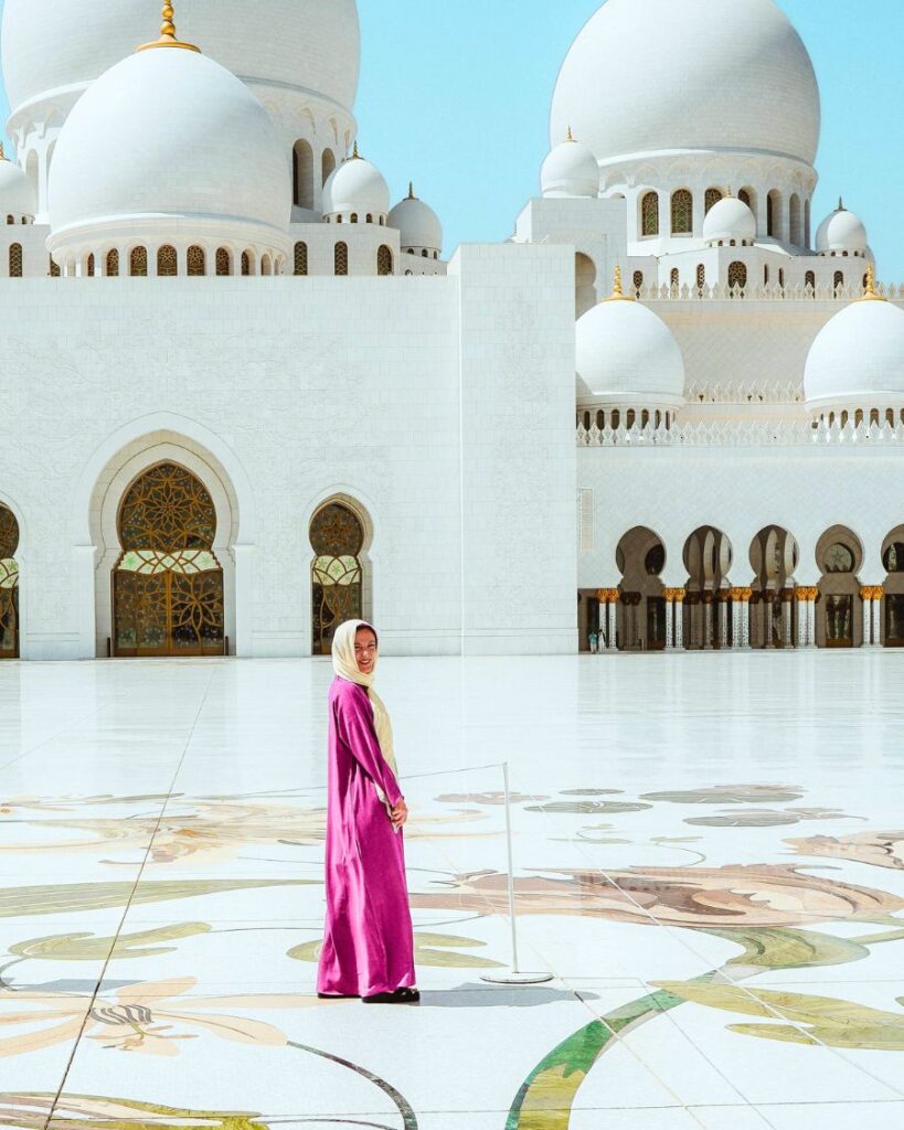 Visiting Sheikh Zayed Grand Mosque, Abu Dhabi, UAE