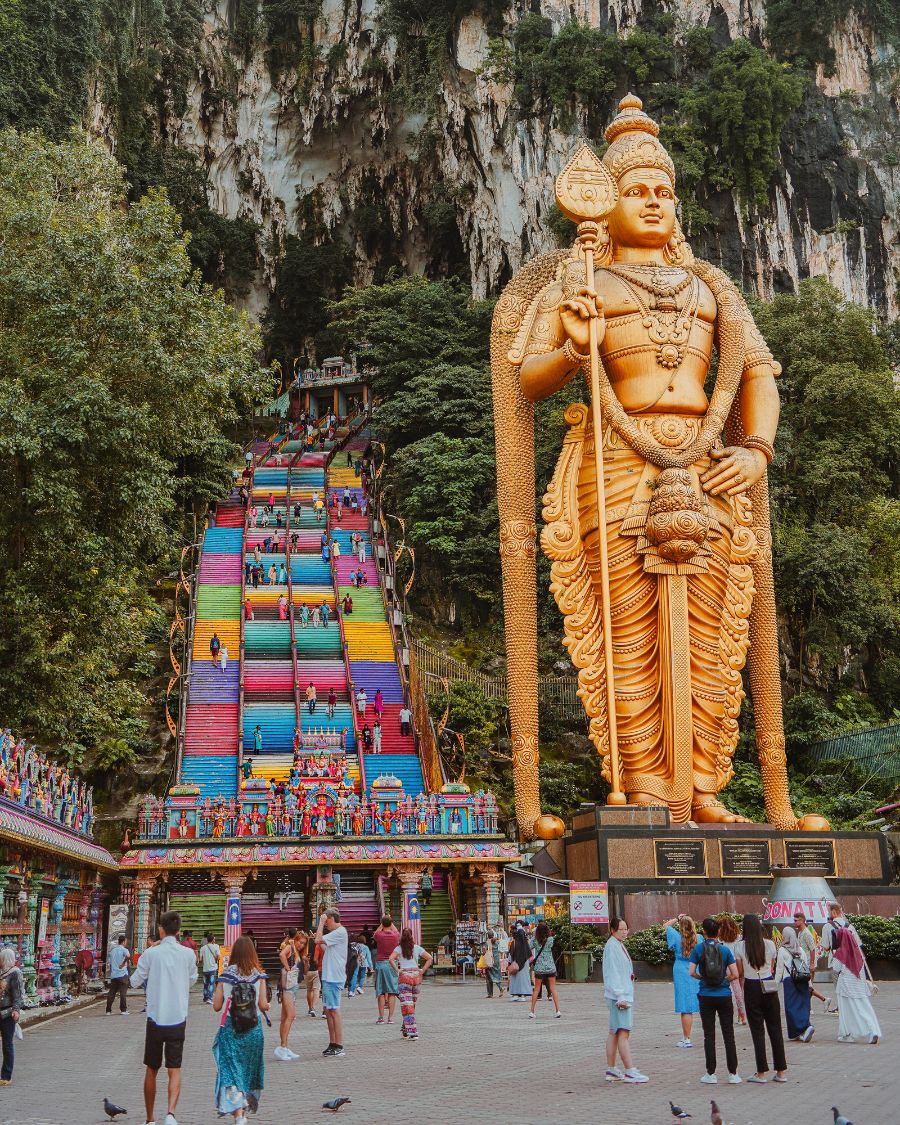 Your Complete Travel Guide to Visiting the Batu Caves