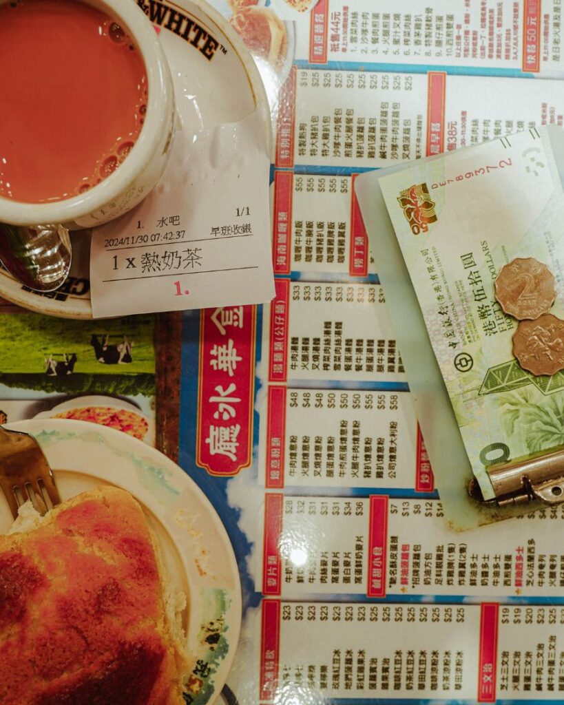 What to do in Hong Kong: Your Guide to the Best Things to do in Hong Kong. Kam Wah Cafe.