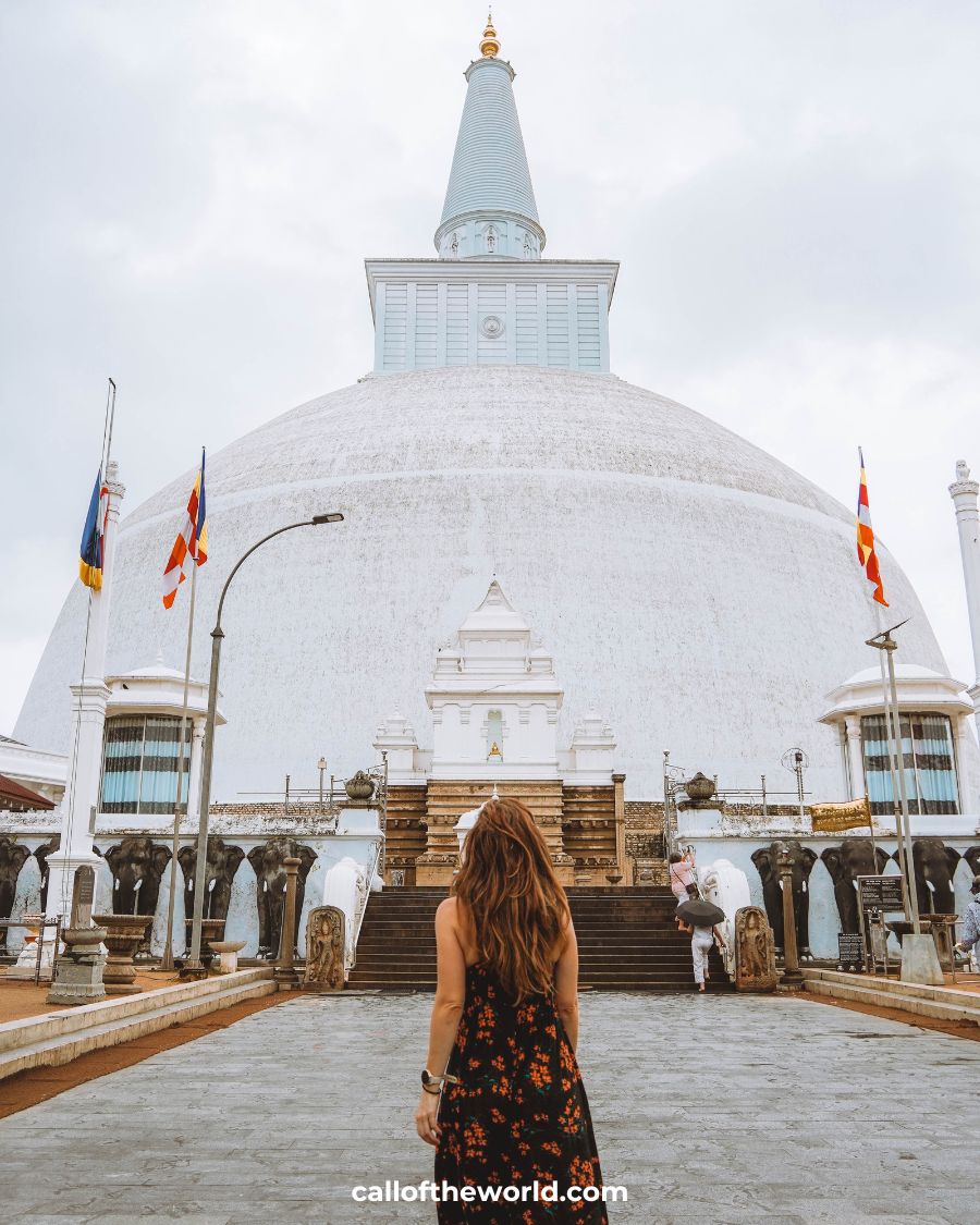 How to Visit Anuradhapura Sacred City, Sri Lanka